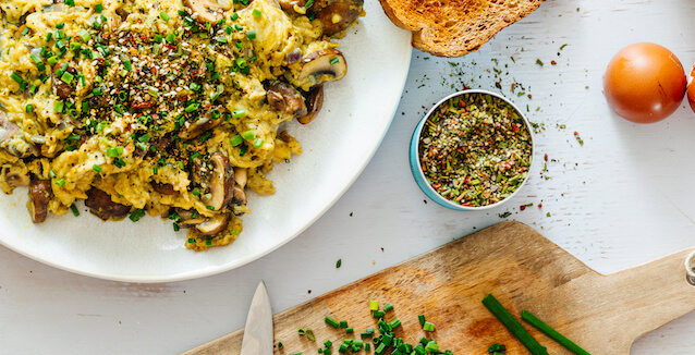 Scrambled eggs with mushrooms with Just Spices Scrambled Egg Seasoning